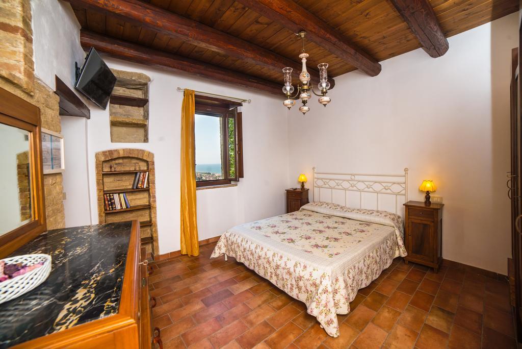 B&B Borgo Marano Cupra Marittima Exterior photo